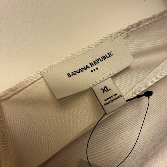 Banana Republic White V-neck Asymmetrical Tie Front Blouse - Picture 5 of 7